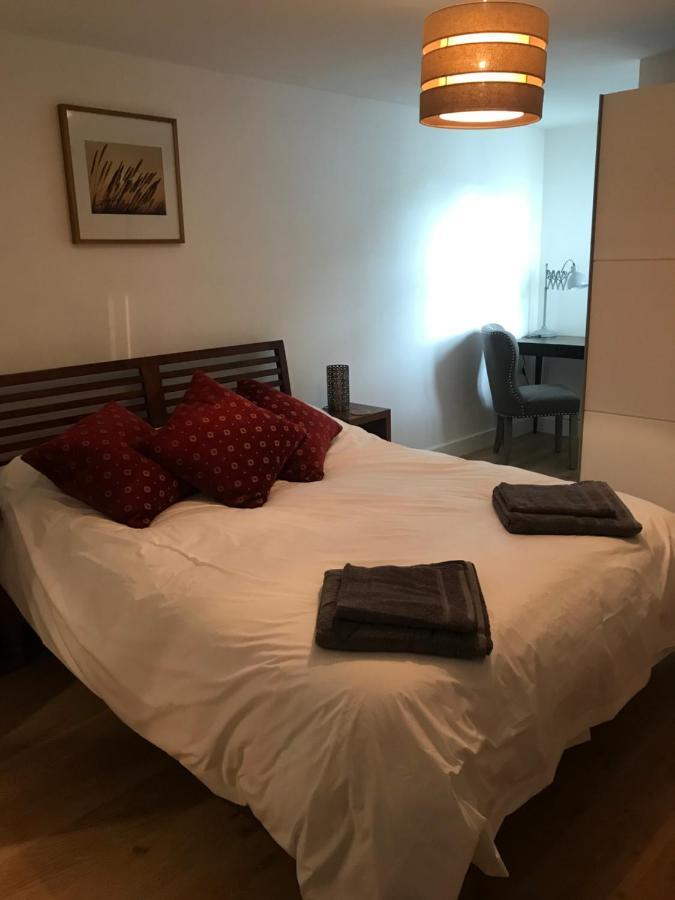 Modern Apartment With Stunning Views, Close To Amenities And St Ives Χέιλ Εξωτερικό φωτογραφία